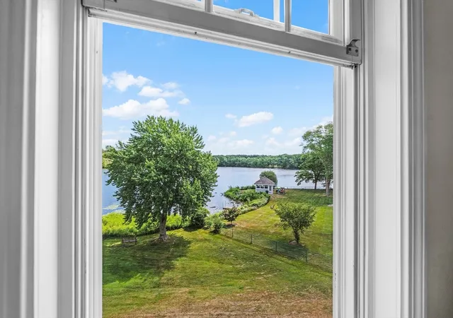 1st image of 7 Assinippi Ave #214, Norwell, MA 02061 | MLS# 73537858