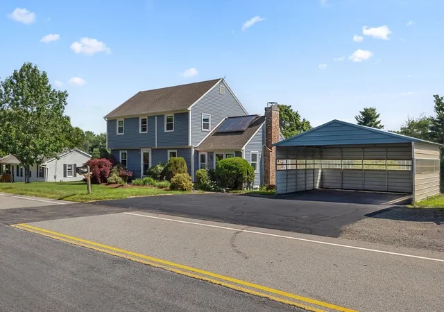 Photo 3 of Single family home for sale at 515 Prospect St, West Boylston, MA 01583 | MLS# 73564493 | Listing updated on 2026-09-18