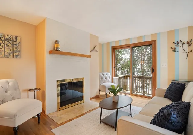 5th image of 76 Grv St, Belmont, MA 02150