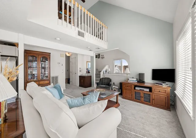4th image of 432 Humphrey St, Swampscott, MA 01907