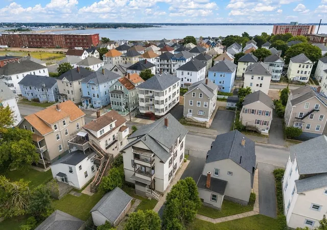 27th image of 21 Salisbury St, New Bedford, MA 02744 | MLS# 73565656
