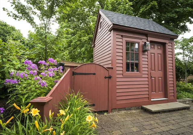 Photo 2 of Single family home for sale at 1029 Main St, Leicester, MA 01524 | MLS# 73542275 | Listing updated on 2026-09-14