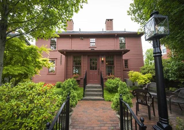 Photo 3 of Single family home for sale at 1029 Main St, Leicester, MA 01524 | MLS# 73542275 | Listing updated on 2026-09-14