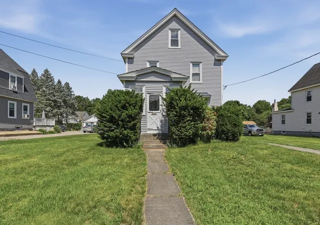 Homes for sale in Leominster, MA | 1113 Main Street, Leominster, MA 01453 | MLS# 73544265