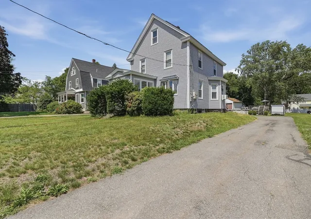 Homes for sale in Leominster, MA | 1113 Main Street, Leominster, MA 01453 | MLS# 73544265