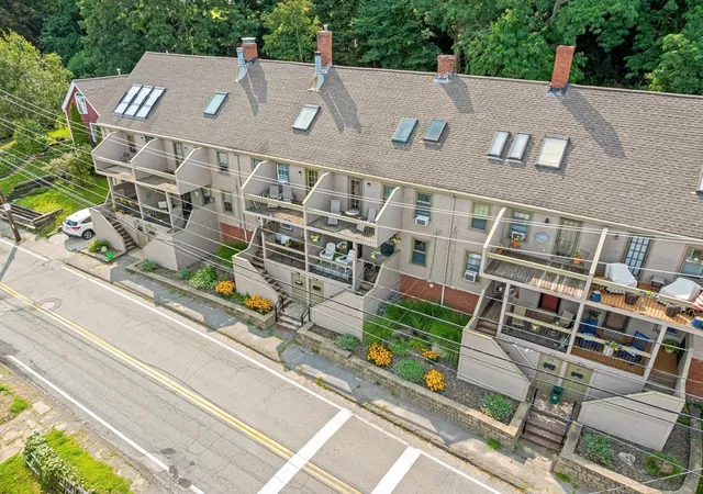 39th image of 31 Merrimac St #31, Amesbury, MA 01913 | MLS# 73562834