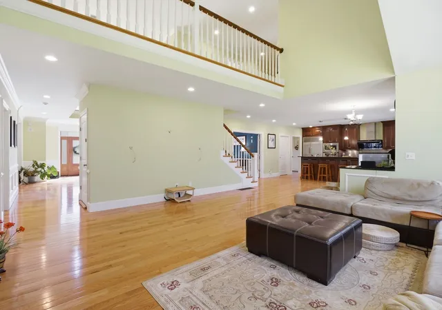 4th image of 50 Yorkshire Rd, Dover, MA 02030 | MLS# 73516854