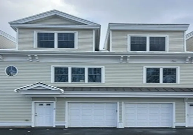 Homes for sale in Beverly, MA | 501 Cabot St #2, Beverly, MA 01915 | MLS# 73522460