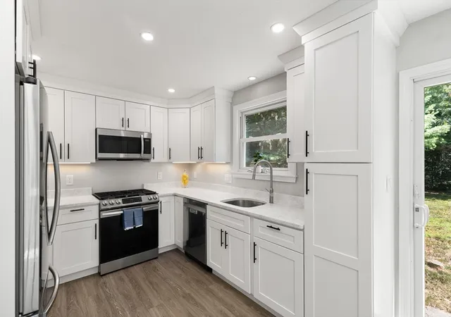 3rd image of 119 Hayway Rd, Falmouth, MA 02536 | MLS# 73554014