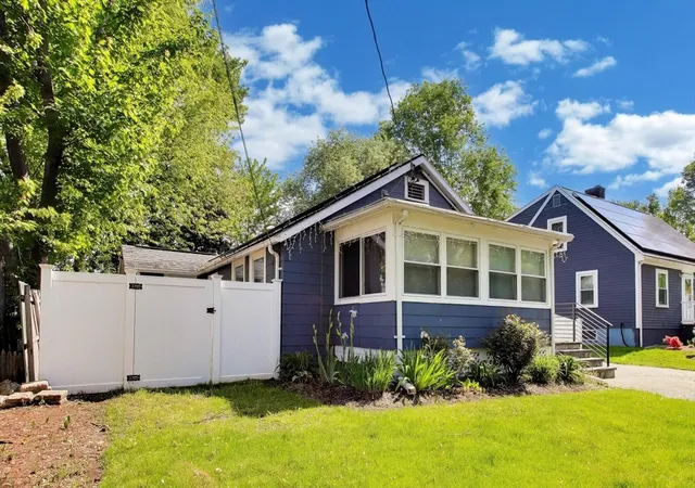 Homes for sale in Ashland, MA | 22 Douglas Rd, Ashland, MA 01721 | MLS# 73523919