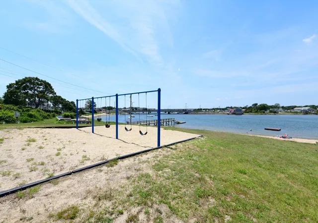 40th image of 29 Lafayette Ave, Buzzards Bay, MA 02532 | MLS# 73550046