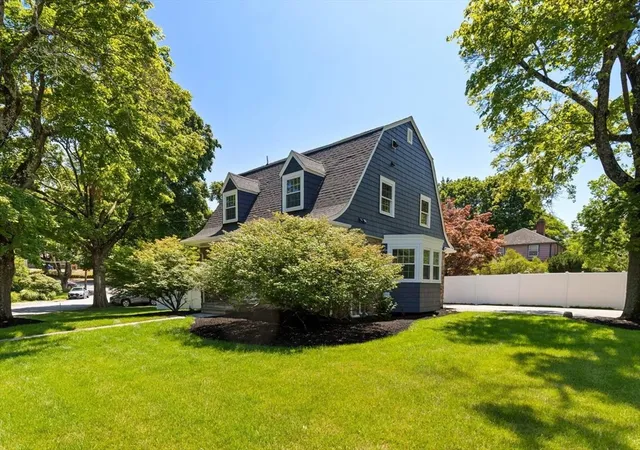 Photo 3 of Single family home for sale at 1 Town Way, Winchester, MA 01890 | MLS# 73555777 | Listing updated on 2026-09-12