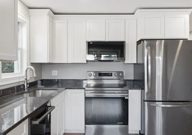 Photo 3 of Sale Pending at 477 Washington St #477, Haverhill, MA 01832 | MLS# 73538888 | Listing updated on 2026-09-01