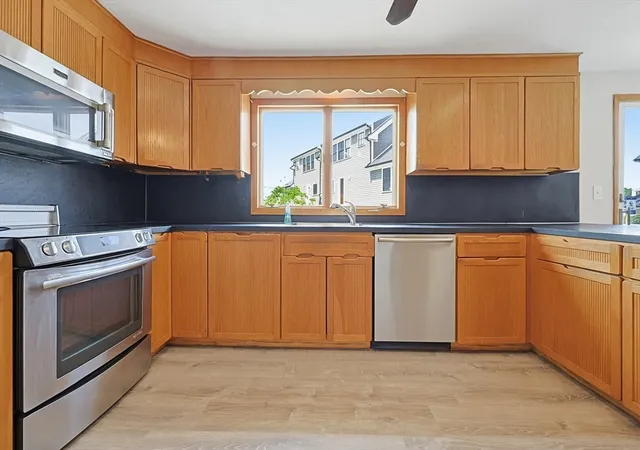 4th image of 20-22 Cyril St, Quincy, MA 02169 | MLS# 73520065