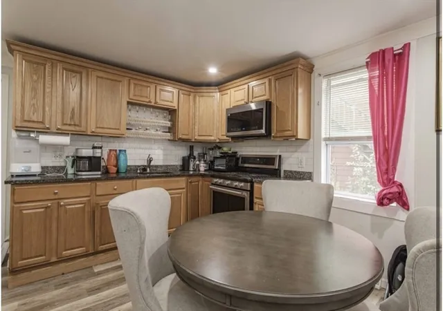 5th image of 20 Johnson Ct, Brockton, MA 02301 | MLS# 73437110