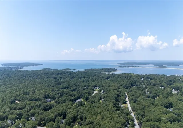 35th image of 10 Pinehurst Dr, Buzzards Bay, MA 02532 | MLS# 73563215