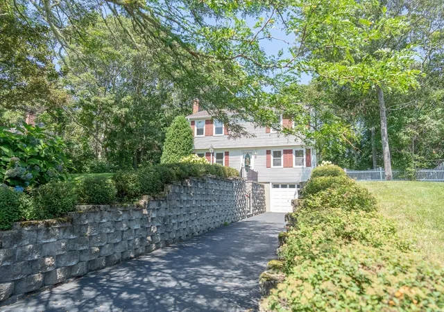 4th image of 10 Pinehurst Dr, Buzzards Bay, MA 02532 | MLS# 73563215