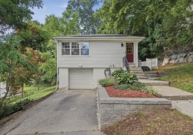 Photo 1 of Sale Pending at 54 Manhattan Rd, Worcester, MA 01602 | MLS# 73562613 | Listing updated on 2026-08-18