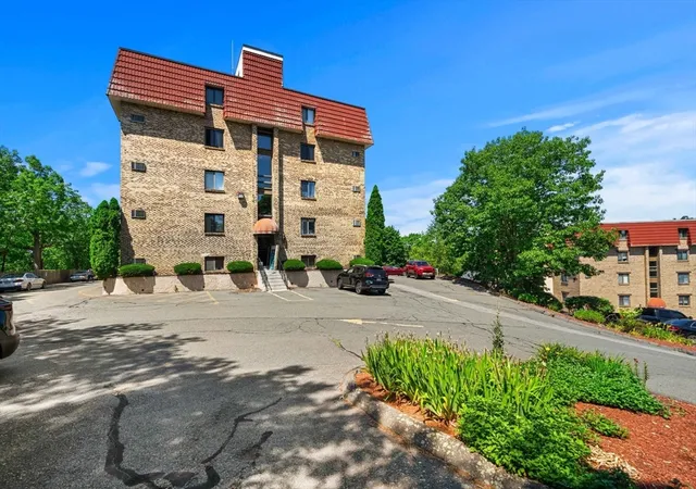2nd image of 159 Franklin St, Stoneham, MA 02180