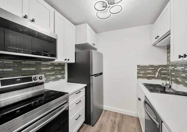 3rd image of 159 Franklin St #A2, Stoneham, MA 02180 | MLS# 73552709