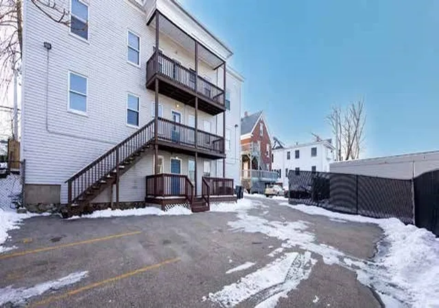 Photo 4 of Sale Pending at 129 S Elm St, Haverhill, MA 01835 | MLS# 73478239 | Listing updated on 2026-05-11