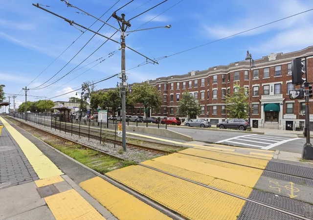 33rd image of 1572 Commonwealth Ave #6, Boston, MA 02135 | MLS# 73567662