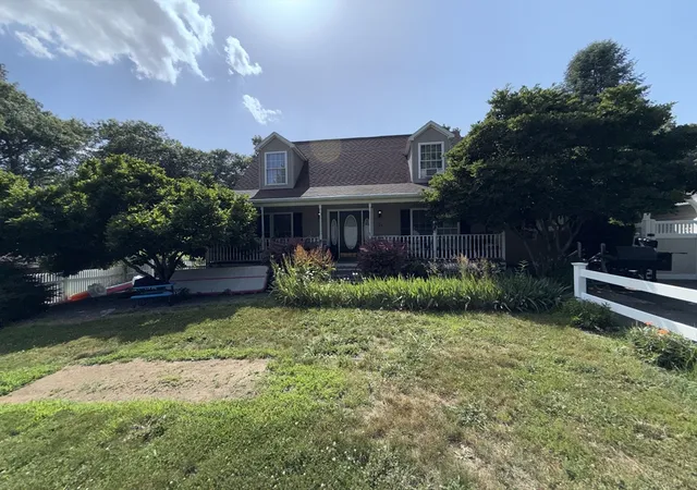 Photo 1 of Sale Pending at 31 Janet Cir, Shrewsbury, MA 01545 | MLS# 73560680 | Listing updated on 2026-08-19