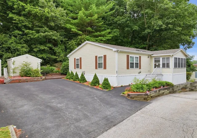 27th image of 47 Washington St #44, Auburn, MA 01501 | MLS# 73554414