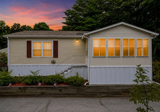 2nd image of 47 Washington St #44, Auburn, MA 01501 | MLS# 73554414