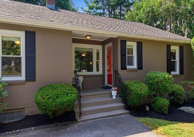 Homes for sale in Shrewsbury, MA | 53 Boylston Cir, Shrewsbury, MA 01545 | MLS# 73549430