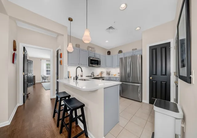 1st image of 174 Haverhill St #314, Andover, MA 01810 | MLS# 73560364