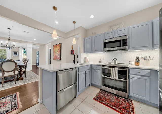 2nd image of 174 Haverhill St #314, Andover, MA 01810 | MLS# 73560364