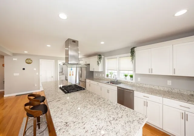 Homes for sale in South Grafton, MA | 18 Craftsman Ct #16, South Grafton, MA 01560 | MLS# 73549804