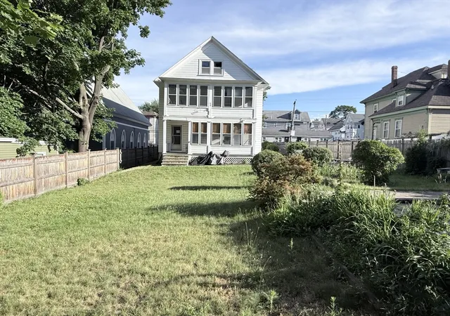 2nd image of 238 Moore St, Lowell, MA 01852 | MLS# 73542726