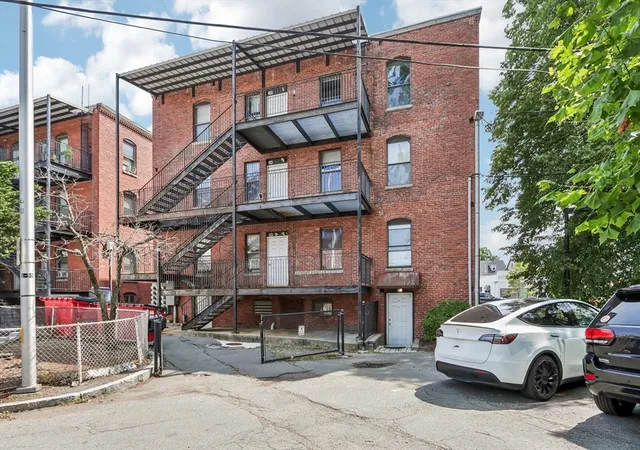2nd image of 550 Main, Malden, MA 02148
