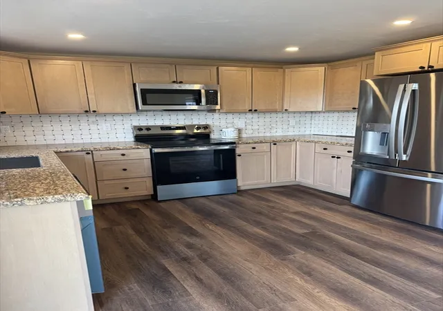 5th image of 18 Snowberrry Cir, Worcester, MA 01607 | MLS# 73558303