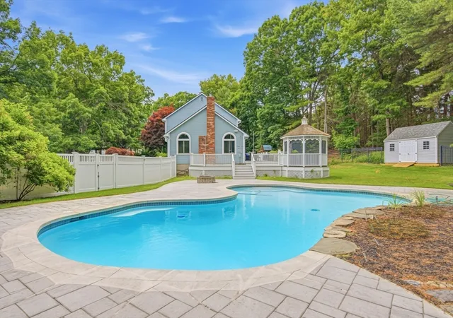Homes for sale in Andover, MA | 106 Colonial Dr, Andover, MA 01810 | MLS# 73546203