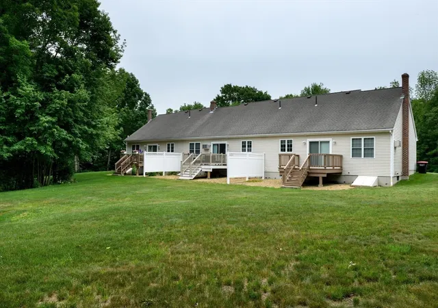 Homes for sale in Rutland, MA | 12 Autumn Woods Dr, Rutland, MA 01543 | Houzeo