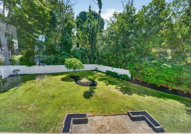 4th image of 42 Bickford St, Lynn, MA 01904 | MLS# 73561761