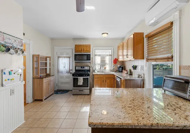 2nd image of 116 Liberty St, New Bedford, MA 02740 | MLS# 73536536