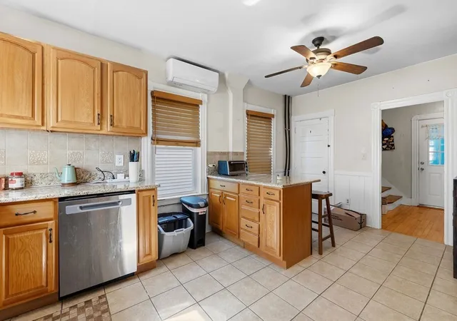 3rd image of 116 Liberty St, New Bedford, MA 02740 | MLS# 73536536