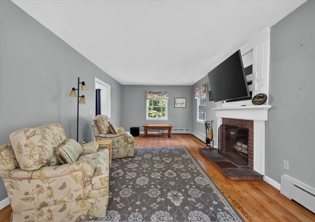 Homes for sale in Oxford, MA | 11 Foster St, Oxford, MA 01540 | MLS# 73542938