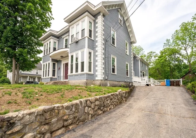 3rd image of 21 Pleasant Street, Merrimac, MA 01860 | MLS# 73540183