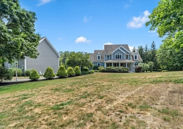 2nd image of 92 Cross St, Marshfield, MA 02050 | MLS# 73554782