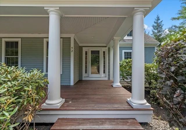 Photo 3 of Single family home for sale at 92 Cross St, Marshfield, MA 02050 | MLS# 73554782 | Listing updated on 2026-08-26