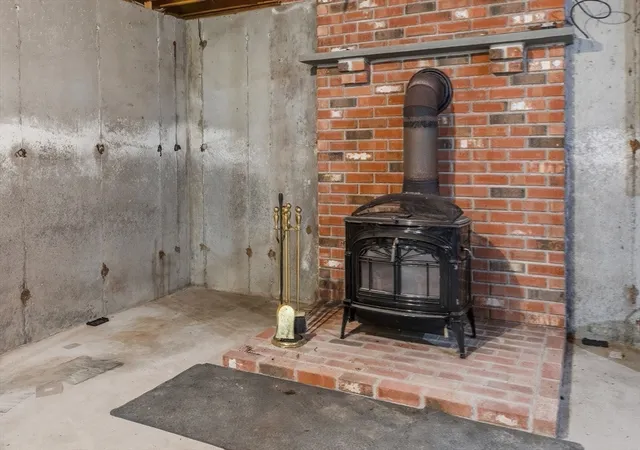 42nd image of 83 Stoney Hollow Rd, Tiverton, RI 02878 | MLS# 73549138