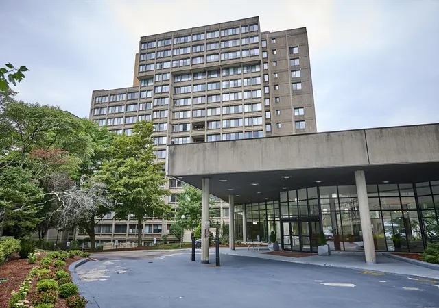 1st image of 250 Hammond Pond Parkway #609S, Newton, MA 02467 | MLS# 73567312