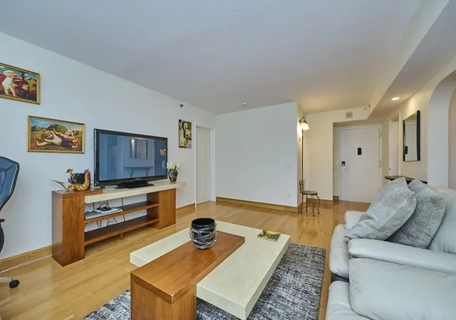 Photo 3 of Condo for sale at 250 Hammond Pond Parkway #609S, Newton, MA 02467 | MLS# 73567312 | Listing updated on 2026-09-15