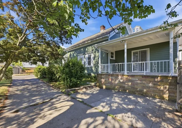 Homes for sale in Fall River, MA | 501 Pine St, Fall River, MA 02720 | MLS# 73540475