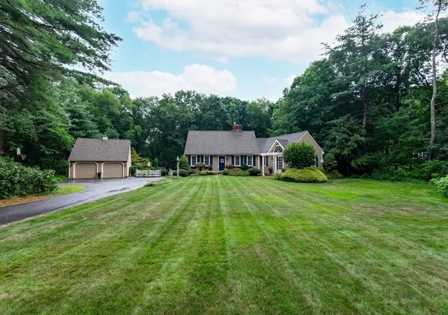 Photo 3 of Single family home for sale at 188 South St, Berlin, MA 01503 | MLS# 73556556 | Listing updated on 2026-10-05